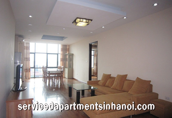 Cho thuê căn hộ dịch vụ ba phòng ngủ tại phố Tô Ngọc Vân, Tây Hồ