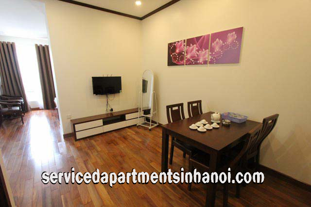 Cho thuê căn hộ dịch vụ 1 ngủ tại Trúc Bạch, Ba Đình.