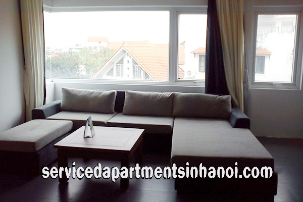 Cho thuê căn hộ dịch vụ 02 phòng ngủ trên đường Tô Ngọc Vân, Tây Hồ