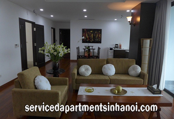 Cho thuê căn hộ cao cấp 4 phòng ngủ phố Đặng Thai Mai, Tây Hồ