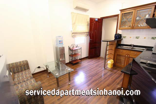 Cho thuê căn hộ dịch vụ 1 phòng ngủ tại Mai Hắc Đế, quận Hai Bà Trưng, Hà Nội.