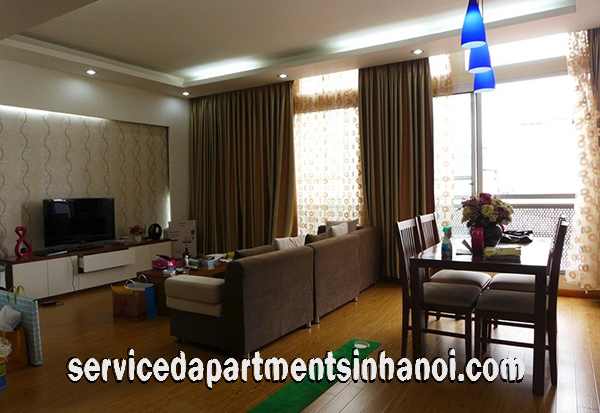 Cho thuê căn hộ dịch vụ 2 phòng ngủ tại đường Kim Mã, Ba Đình