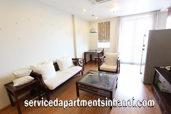 Căn hộ một phòng ngủ hiện đại và rộng rãi với view hồ Trúc Bạch, Ba Dinh
