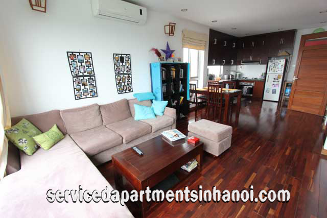 Cho thuê căn hộ dịch vụ rộng rãi 2 phòng ngủ tại đường Đặng Thai Mai, Tây Hồ