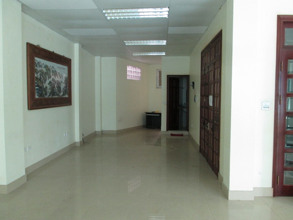Cho thuê văn phòng gần phố Trần Thái Tông, Cầu Giấy, giá hợp lý