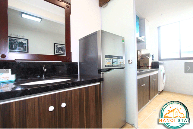 Cho thuê căn hộ dịch vụ hoàn toàn mới ở phố Cát Linh, quận Đống Đa