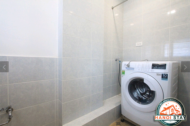 Cho thuê căn hộ dịch vụ mới và hiện đại ở phố Cát Linh, quận Đống Đa 8