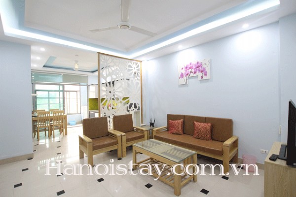Căn hộ 2 phòng ngủ cho thuê chuyên nghiệp tại khu vực Trần Phú, quận Hoàn Kiếm
