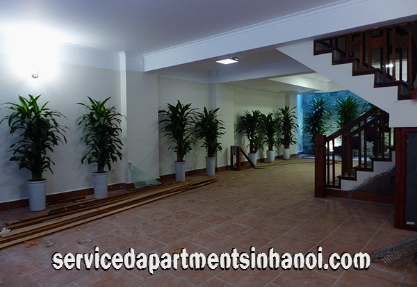 Nhà riêng chính chủ cho thuê giá hợp lý, gồm 4 phòng ngủ rộng rãi ở Đặng Thai Mai, Tây Hồ 2