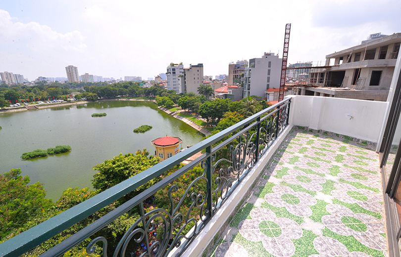 Cho thuê căn hộ cao cấp Hồ Ba Mẫu, View hồ tuyệt đẹp, giá hợp lý