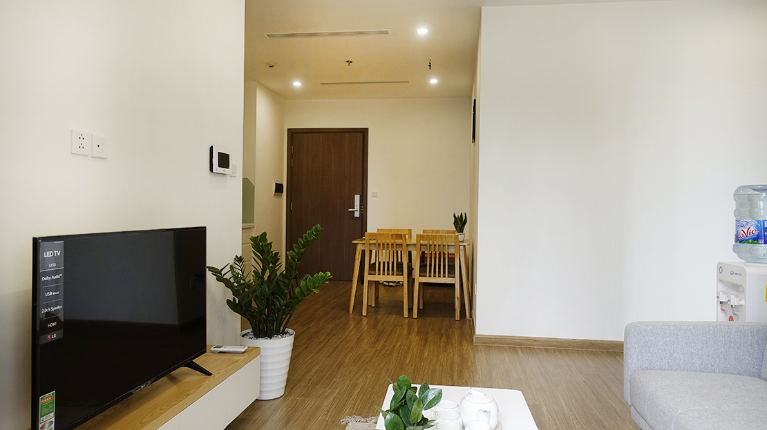 Cho thuê căn hộ dịch vụ tại chung cư Vinhomes Skylake Phạm Hùng, full dịch vụ