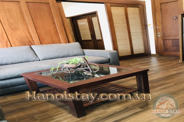 Cho thuê căn hộ dịch vụ có ban công tại khu vực Nguyễn Văn Cừ, quận Long Biên 7