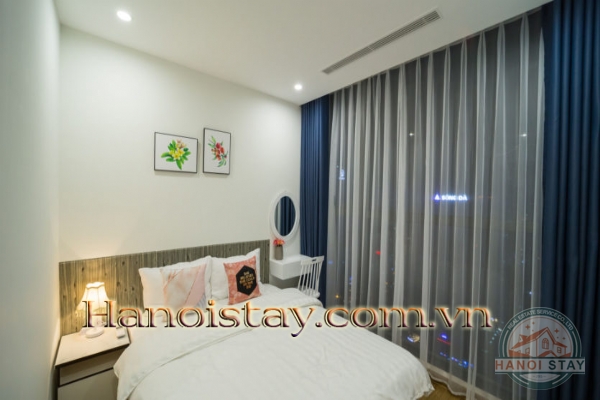 Cần cho thuê căn hộ dịch vụ tầng cào tại Vinhomes Skylake Hà Nội, full nội thất hiện đại, trẻ trung 3