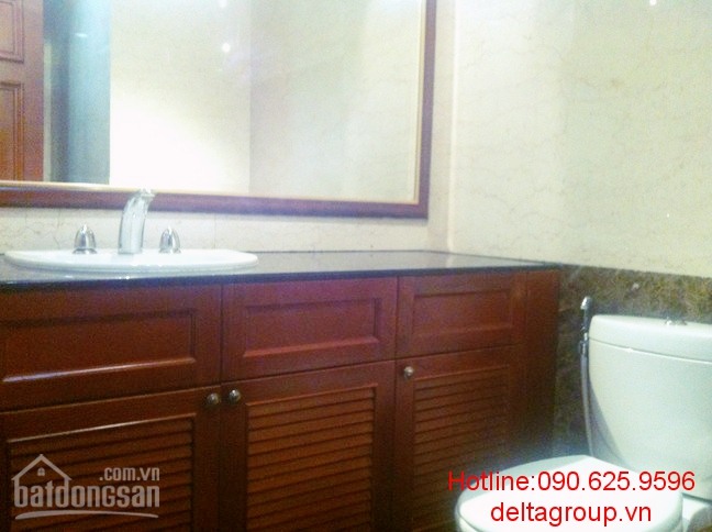 Cần cho thuê gấp tòa nhà làm văn phòng đường Trần Thái Tông LH 0916439372 3