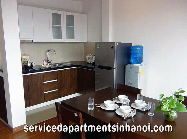 Cho thuê căn hộ dịch vụ 2 phòng ngủ tại Linh Lang, Ba Đình 5