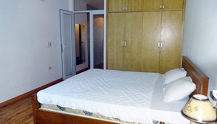 Căn hộ một phòng ngủ tươi sáng với ban công lớn ở Hai Bà Trưng, Hà Nội 7