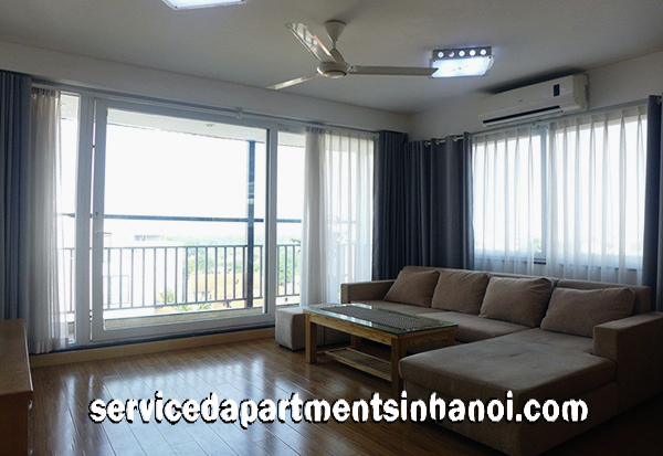 Cho thuê căn hộ dịch vụ 2 phòng ngủ, mới được tân trang ở Tô Ngọc Vân, Tây Hồ 2