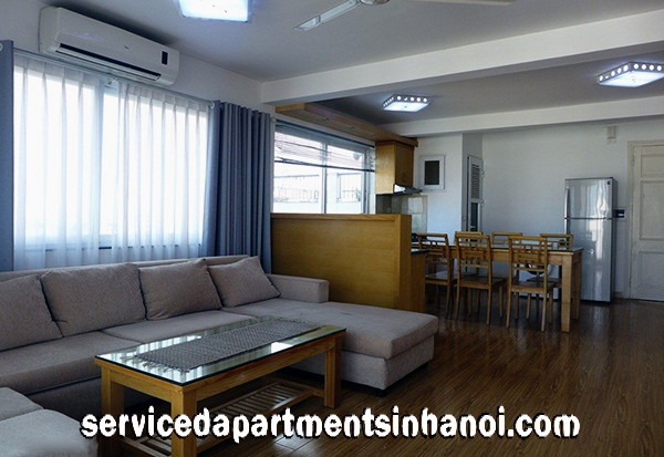 Cho thuê căn hộ dịch vụ 2 phòng ngủ, mới được tân trang ở Tô Ngọc Vân, Tây Hồ 3