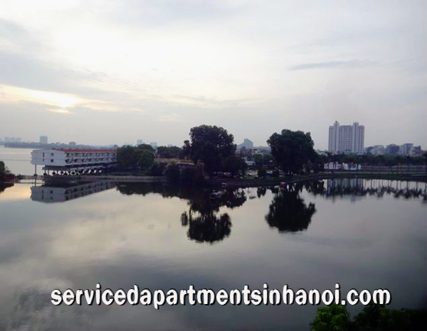 Cho thuê căn hộ 1 phòng ngủ đẹp ở đường Yên hoa, Tây Hồ, veiw hồ