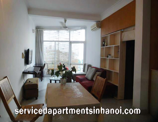 Cho thuê căn hộ 1 phòng ngủ đẹp ở đường Yên hoa, Tây Hồ, veiw hồ 2