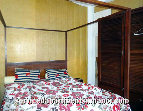 Cho thuê căn hộ 1 phòng ngủ đẹp ở đường Yên hoa, Tây Hồ, veiw hồ 7