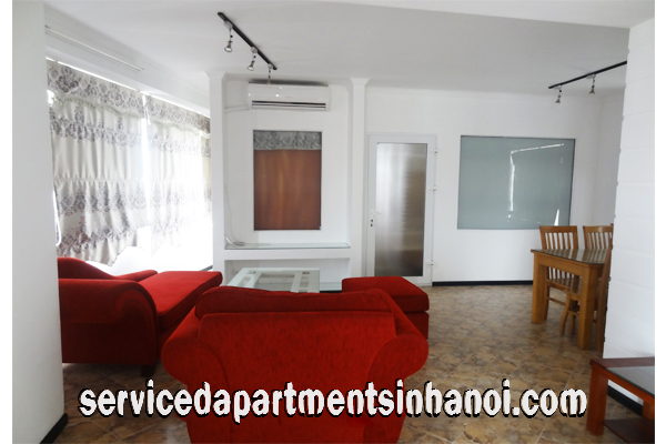 Căn hộ hiện đại một phòng ngủ cho thuê gần công viên nước, Tây Hồ giá rẻ