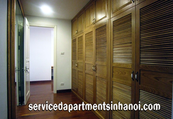 Chính chủ cho thuê căn hộ rộng rãi tại tòa nhà P2, Ciputra 3