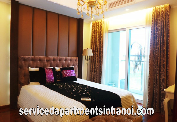 Căn hộ phong cách cổ điển ba phòng ngủ cho thuê tại khu vực Ciputra, Tây Hồ 1