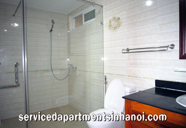 Cho thuê căn hộ dịch vụ ba phòng ngủ tại phố Tô Ngọc Vân, Tây Hồ 8
