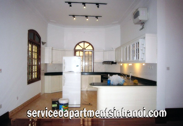 Villa Năm Phòng ngủ rộng rãi với một sân đẹp cho thuê tại Đặng Thai Mai, Tây Hồ 5