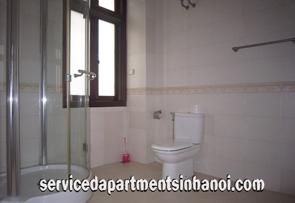 Villa Hai phòng ngủ rộng rãi cho thuê tại Nghi Tàm Village, quận Tây Hồ 2