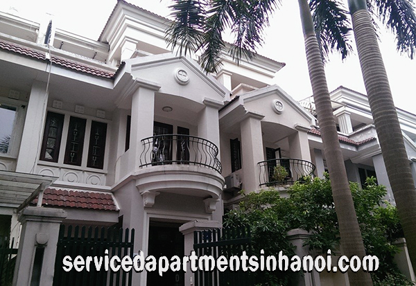 Villa Bốn phòng ngủ thanh lịch cho thuê tại Lô C4 Ciputra Hà Nội 1