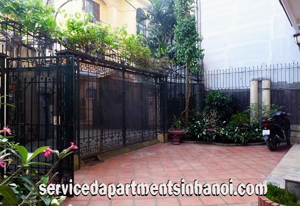 Villa với bốn phòng ngủ cho thuê ở khu vực Xóm Chùa, Tây Hồ 3