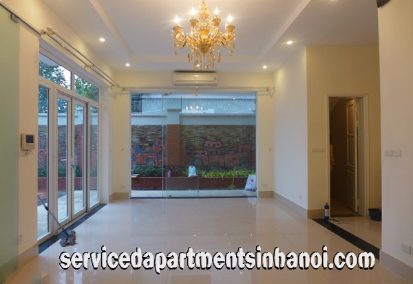 Villa phong cách hiện đại cho thuê tại Tây Hồ, Hà Nội, có nhà để xe  ô tô