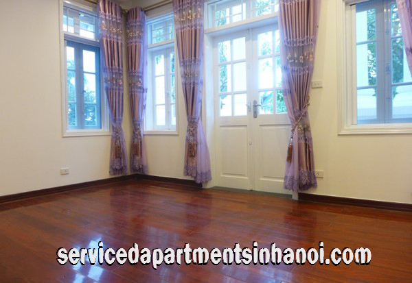 Villa phong cách hiện đại, 4 phòng ngủ cho thuê tại Tây Hồ, Hà Nội, có nhà để xe ô tô 2