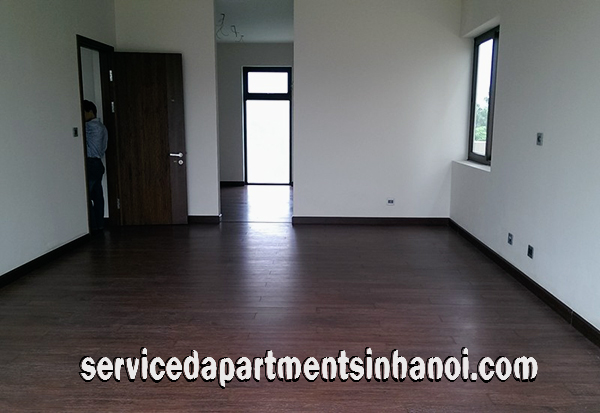 Villa Năm phòng ngủ cho thuê tại Ciputra, Hà Nội có 1 vườn xanh lớn 6