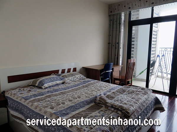Căn hộ hiện đại thuộc tòa nhà R1, Royal City cho thuê, 1400$ 2