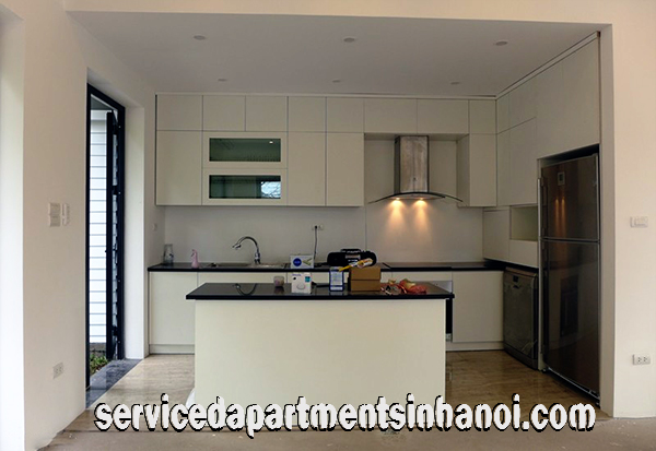 Cho thuê biệt thự cao cấp với 4 phòng ngủ đẹp, có vườn rộng 7