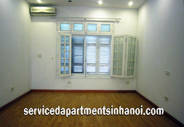 Cho thuê Villa bốn phòng ngủ rộng rãi ở Khu vực Tây Hồ với Hồ Bơi lớn 8