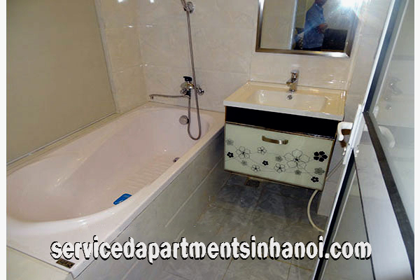 Cho thuê căn hộ 2 phòng ngủ cạnh hồ Trúc Bạch và hồ Tây 10