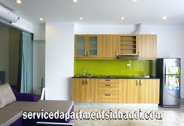 Cho thuê căn hộ 1 phòng ngủ 70m2, view hồ Trúc Bạch 2