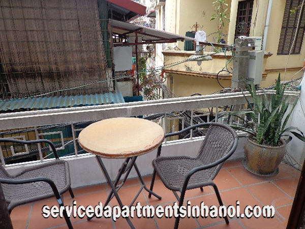 Cho thuê căn hộ 1 phòng ngủ, có ban công gần Vincom 1