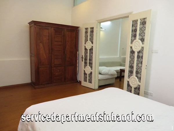 Cho thuê căn hộ 1 phòng ngủ khu vực Trúc Bạch 10