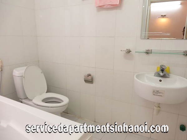 Cho thuê căn hộ 1 phòng ngủ khu vực Trúc Bạch 1