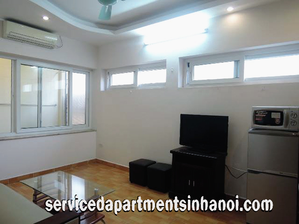 Cho thuê căn hộ 1 phòng ngủ gần hồ Tây, phố Xuân Diệu 2