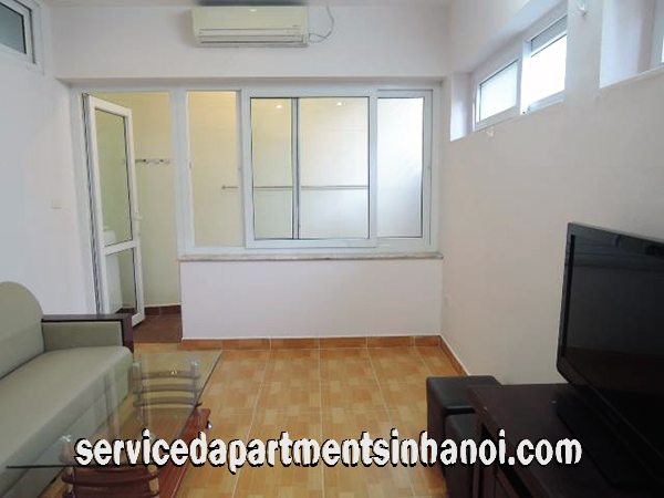 Cho thuê căn hộ 1 phòng ngủ gần hồ Tây, phố Xuân Diệu 4