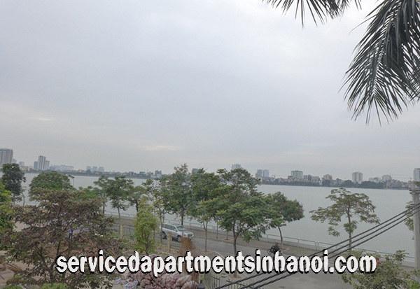 Cho thuê căn hộ 4 phòng ngủ có ban công view hồ Tây 1