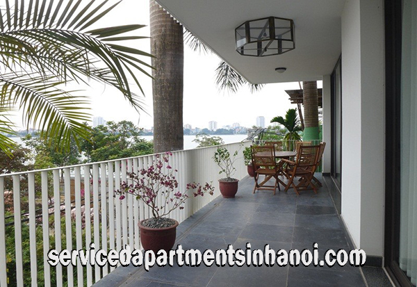 Cho thuê căn hộ 4 phòng ngủ có ban công view hồ Tây 2