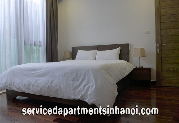 Cho thuê căn hộ 4 phòng ngủ có ban công view hồ Tây 10