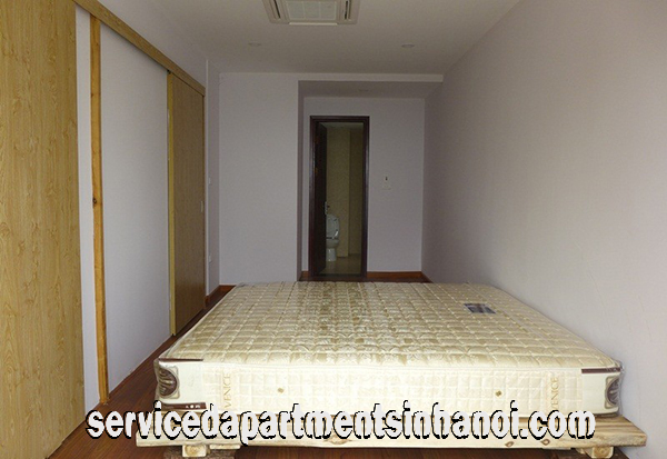 Cho thuê căn hộ 1 phòng ngủ rộng 80m2 view hồ Tây giá 800$ 5